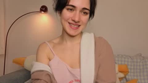 Ewiwi online show from 12/22/25, 04:26