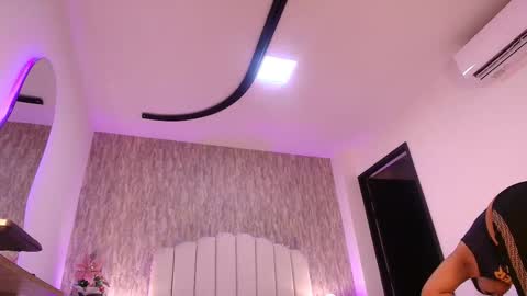 REVEN online show from 12/14/25, 03:01