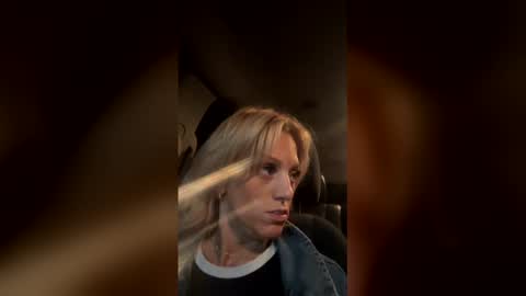 reversecowgirl713 online show from 02/18/26, 07:15