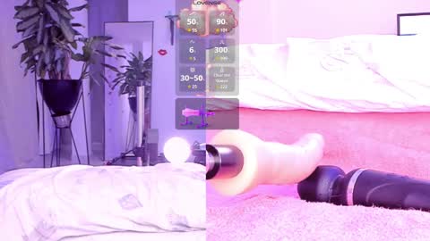 Snapshot of revy_black69 chatting on 02/25/25, 12:03 Rebecca y sarih online show from 02/25/25, 12:03