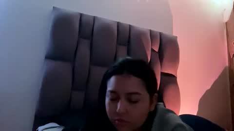 Rexa y blade  online show from 09/15/25, 03:50