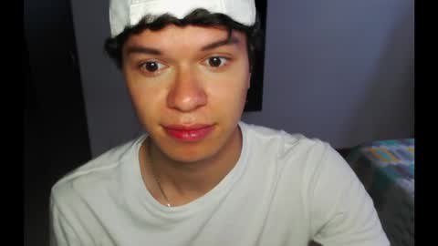 Snapshot of rexbunnybody chatting on 02/25/25, 04:21 Rex online show from 02/25/25, 04:21