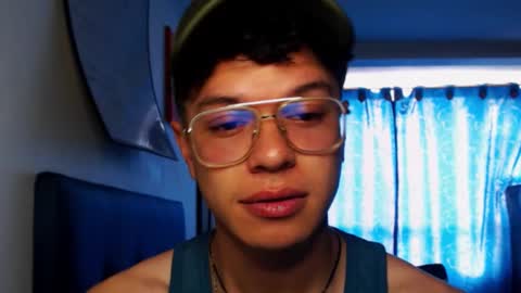 Snapshot of rexbunnybody chatting on 03/10/26, 02:33 Rex online show from 03/10/26, 02:33