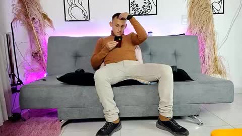 reymasterhot online show from 12/22/25, 03:58