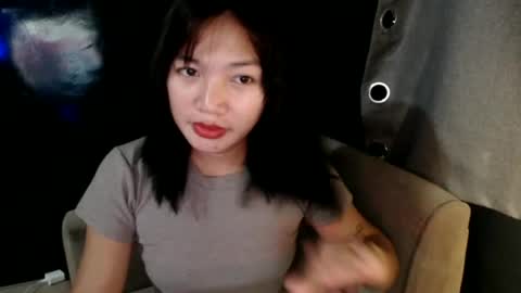 Snapshot of reya18 chatting on 06/29/26, 05:57 Reya online show from 06/29/26, 05:57