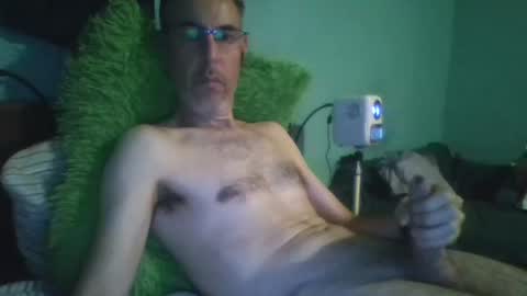 reyes_albert2006 online show from 09/16/25, 11:00