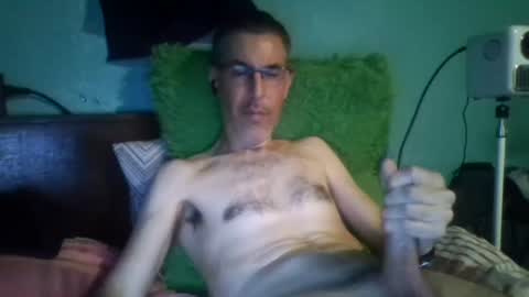Snapshot of reyes_albert2006 chatting on 07/13/26, 07:55 reyes_albert2006 online show from 07/13/26, 07:55
