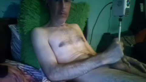 Snapshot of reyes_albert2006 chatting on 07/27/26, 11:28 reyes_albert2006 online show from 07/27/26, 11:28