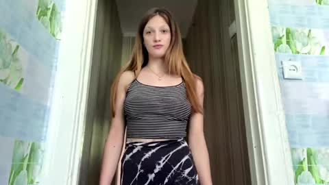 Snapshot of reynasugahara chatting on 05/22/26, 11:05 May online show from 05/22/26, 11:05