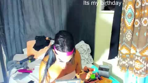 ROBERTA online show from 12/21/25, 12:40