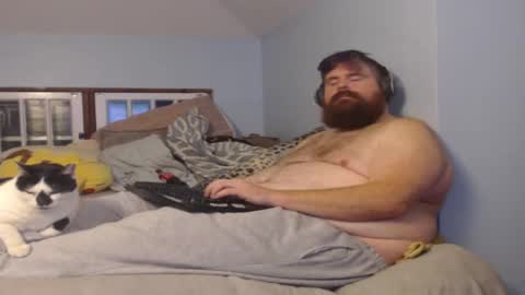 Snapshot of rgroff78 chatting on 12/18/24, 01:37 rgroff78 online show from 12/18/24, 01:37