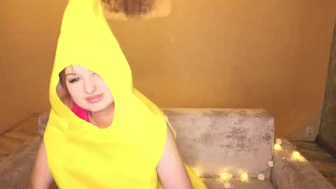 Snapshot of rheamoonn chatting on 03/06/26, 08:55 Grace online show from 03/06/26, 08:55