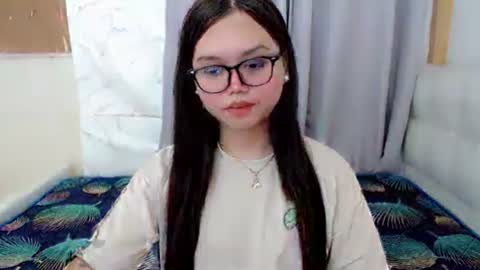 Snapshot of rhianne_fuckdoll chatting on 10/15/25, 07:19 rhianne_fuckdoll online show from 10/15/25, 07:19