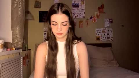 Anna online show from 12/04/25, 03:10