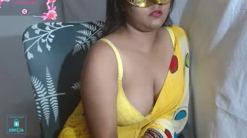 Snapshot of ria_fun chatting on 10/11/25, 06:28 Riya online show from 10/11/25, 06:28