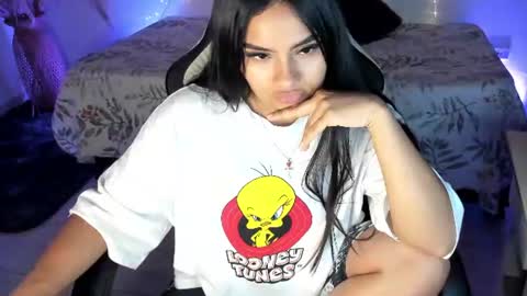 Snapshot of riana_kean chatting on 07/13/26, 12:57 RianaK online show from 07/13/26, 12:57