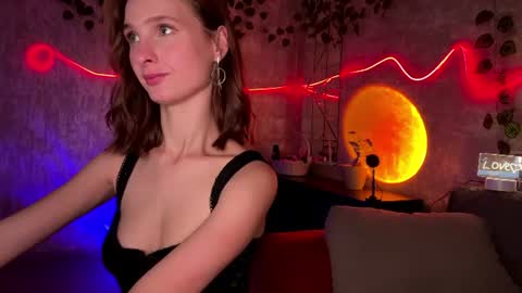 Snapshot of riana_razz chatting on 07/06/26, 03:36 riana_razz online show from 07/06/26, 03:36