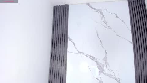 Riana online show from 11/14/25, 06:23