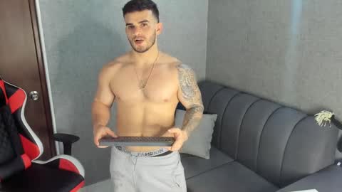 ricardogonzalez666 online show from 02/18/25, 09:31