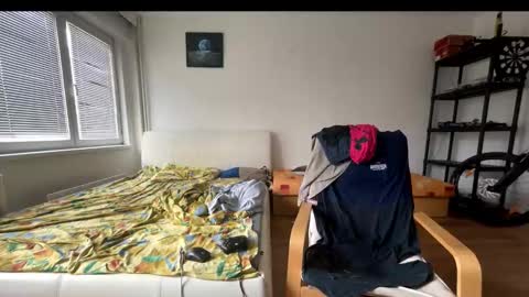 ricciardio online show from 10/09/25, 10:35