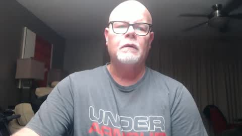 rich32937 online show from 02/19/25, 11:28