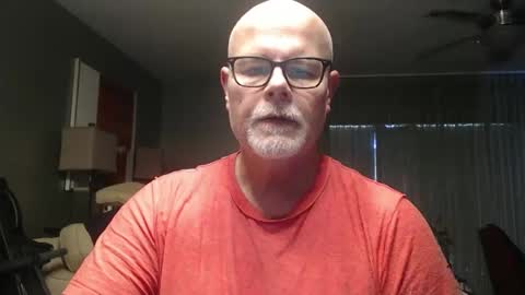 Snapshot of rich32937 chatting on 02/01/26, 04:16 rich32937 online show from 02/01/26, 04:16