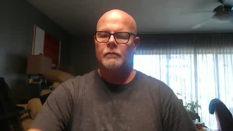 Snapshot of rich32937 chatting on 03/02/26, 02:57 rich32937 online show from 03/02/26, 02:57