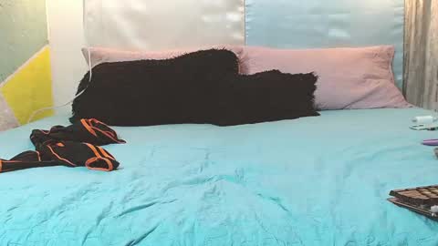 rich and kitty  online show from 12/04/25, 06:38