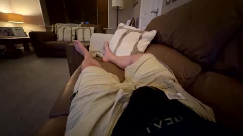 Snapshot of rich_uk56 chatting on 05/25/26, 10:49 UK Straight Guy online show from 05/25/26, 10:49