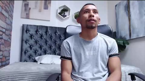 richar_voller online show from 12/17/24, 03:17