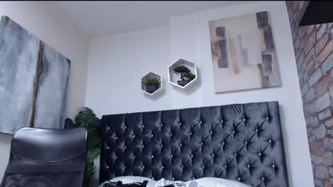 richar_voller online show from 12/18/24, 02:28
