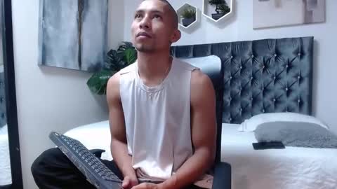 richar_voller online show from 11/18/25, 11:14