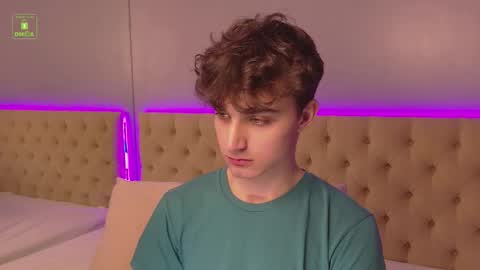 Richard online show from 11/04/25, 03:22