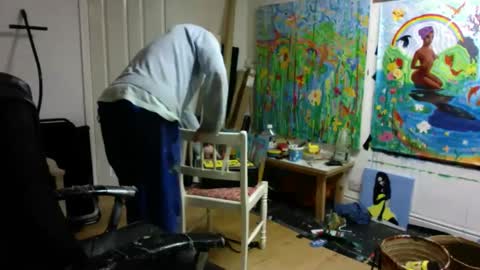 Snapshot of richardartist chatting on 01/05/25, 08:31 Richard online show from 01/05/25, 08:31