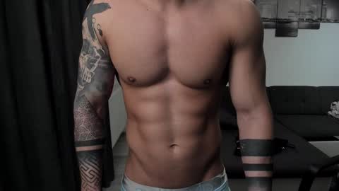 Snapshot of richarddarell chatting on 01/15/25, 08:51 RichardDarell online show from 01/15/25, 08:51