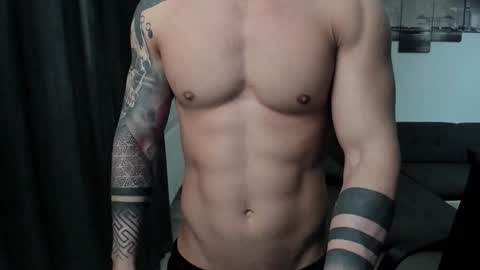 Snapshot of richarddarell chatting on 01/24/25, 06:14 RichardDarell online show from 01/24/25, 06:14