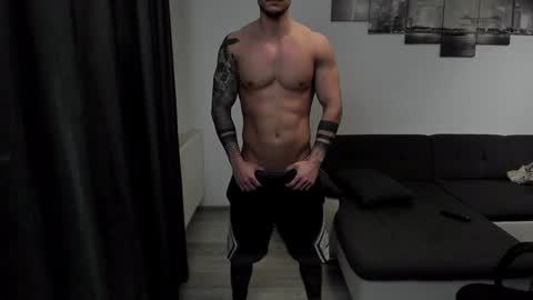 Snapshot of richarddarell chatting on 02/03/25, 05:51 RichardDarell online show from 02/03/25, 05:51