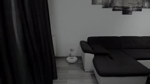 Snapshot of richarddarell chatting on 02/19/25, 06:00 RichardDarell online show from 02/19/25, 06:00