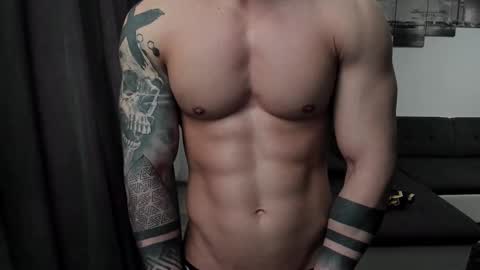 Snapshot of richarddarell chatting on 02/19/25, 09:06 RichardDarell online show from 02/19/25, 09:06