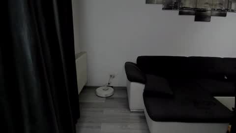 Snapshot of richarddarell chatting on 10/13/25, 05:40 RichardDarell online show from 10/13/25, 05:40