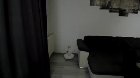 Snapshot of richarddarell chatting on 07/18/26, 06:06 RichardDarell online show from 07/18/26, 06:06