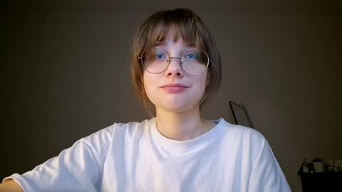 Luna online show from 04/24/26, 06:32