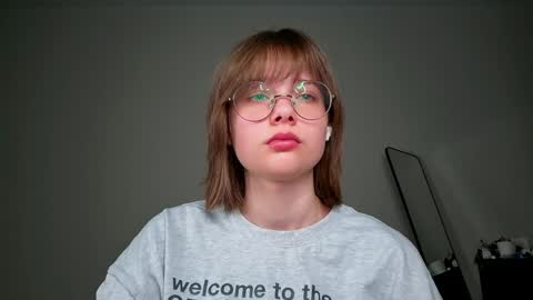 Snapshot of richardlundsten chatting on 05/17/26, 06:48 Luna online show from 05/17/26, 06:48