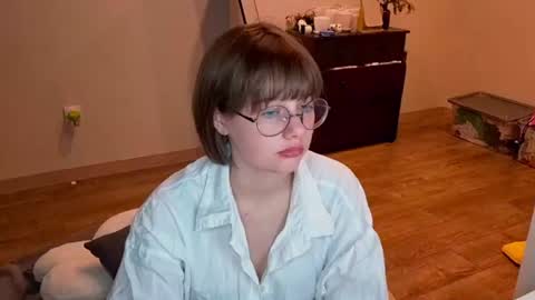 Snapshot of richardlundsten chatting on 06/10/26, 07:02 Luna online show from 06/10/26, 07:02