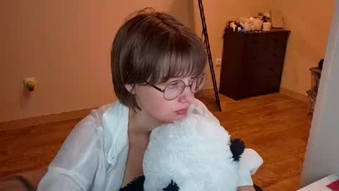 Snapshot of richardlundsten chatting on 07/23/26, 07:23 Luna online show from 07/23/26, 07:23