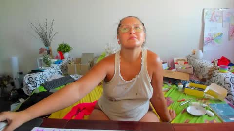 Anna - not anna - right Anna  online show from 09/21/25, 01:35