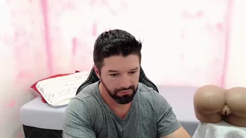 Snapshot of richrolland chatting on 12/20/24, 06:45 Rickseduction online show from 12/20/24, 06:45