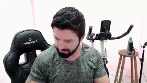 Snapshot of richrolland chatting on 01/01/25, 03:14 Rickseduction online show from 01/01/25, 03:14