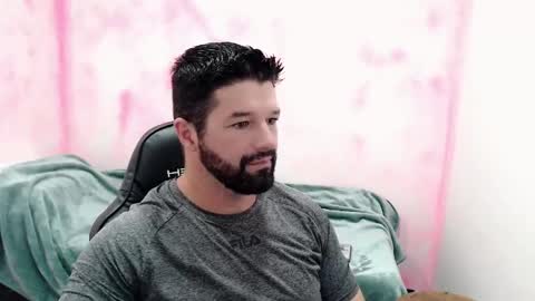 Snapshot of richrolland chatting on 02/03/25, 07:00 Rickseduction online show from 02/03/25, 07:00