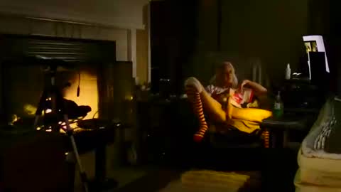 PINK HOLE TWINK online show from 12/20/25, 05:25